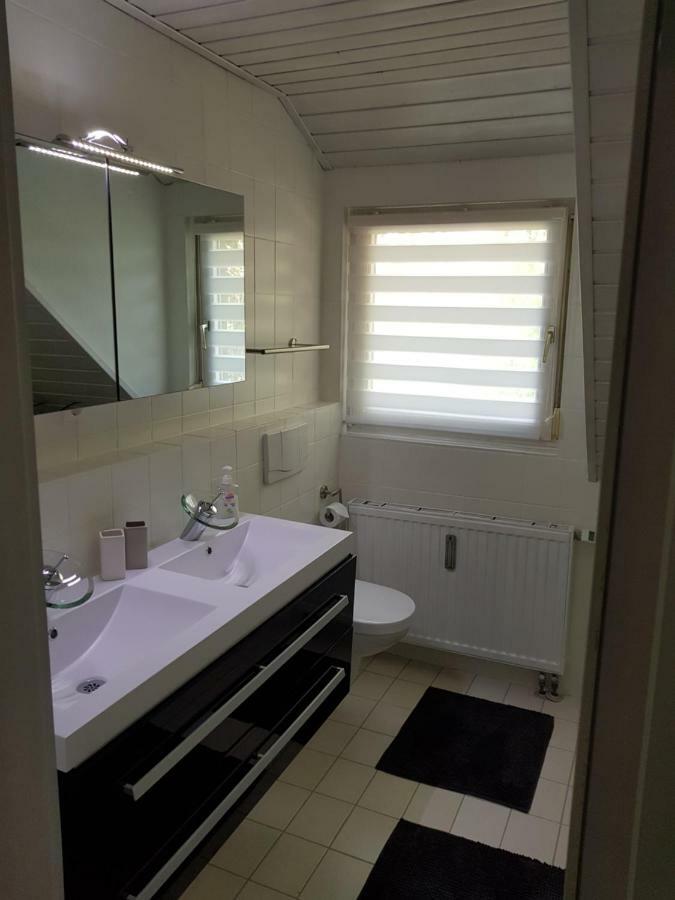 Ruhig Gelegenes Objekt - Netflix,Balkon, Nespressomaschine, Fahrraeder- 7 Minuten Vom See Fuer Den Perfekten Urlaub Im Sueden Uhldingen-Muehlhofen Exterior photo